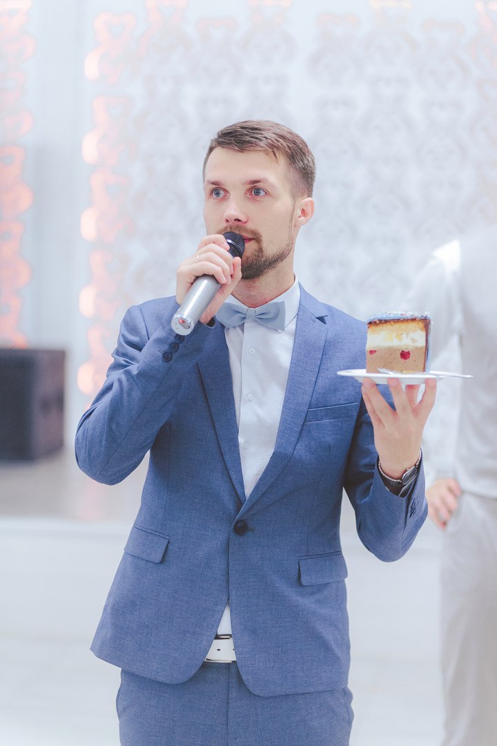 Александр Кузьмин за работой